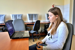 Asystentka wykładowcy- Judyta Przygocka podczas zajęć zdalnych dnia 3.10.2020r