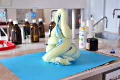 eksperyment chemiczny "pasta słoniowa"