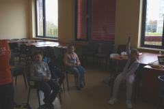 dzieci na zajęciach