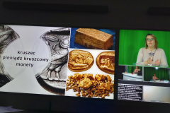 dr Joanna Rudawska podczas nagrania wykładu