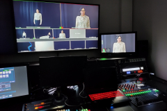 Pani Prorektor prof. dr hab. Agnieszka Gałuszka podczas nagrania