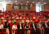 sympozjiumudjk8