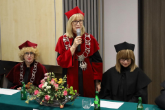 Pani Rektor prof. Barbara Wojciechowska podczas przemówienia